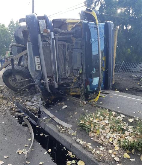 Violenta colisión en Temuco deja varios lesionados y acusan exceso de