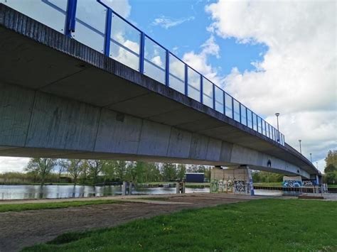 Arbeiten an Anklamer Peenebrücke beginnen