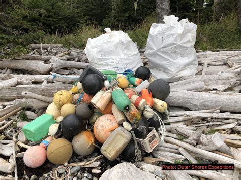 Marine Debris Clean Up - Ocean Light Adventures