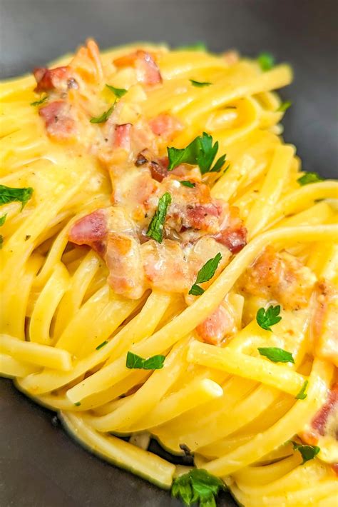 Carbonara Sauce Pasta With Milk 4 Ingredients Go Cook Yummy