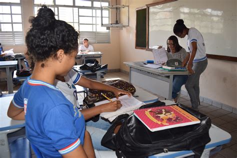 Mais De Mil Professores S O Promovidos Da Carreira Do Magist Rio Na