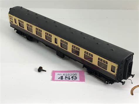 OO gauge BR Mk1 coach in western region brown/cream P489 MJC - The ...