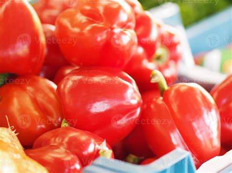 red sweet pepper 10265646 Stock Photo at Vecteezy