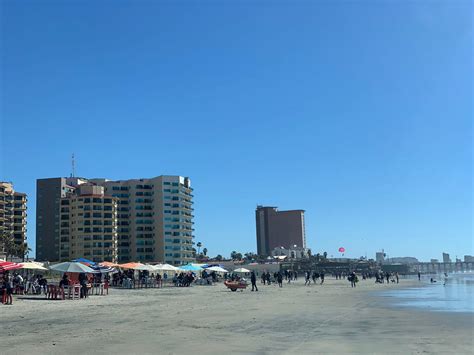 Playa Frente A La Comercial Mexicana Y Al Hotel Rivera Son Aptas Para