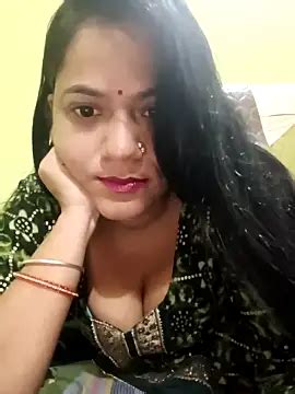 Lata Bhabi Fully Naked Stripping On Cam For Online Porn Movie Show