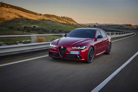 Alfa Romeo Giulia Restyling 2023 Foto Auto It