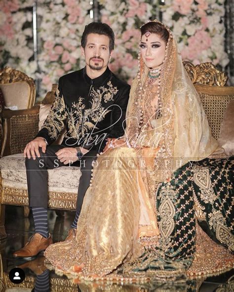 Muslim Bride And Groom Wedding Dress