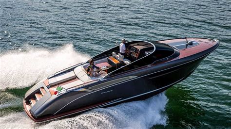 Die Neuen Riva Rivamare Motorboote Und Neuboote Kaufen