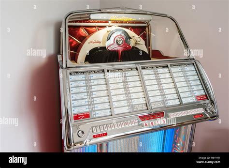 Jukebox 1950s Hi Res Stock Photography And Images Alamy