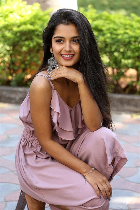 DESI ACTRESS PICTURES Priyanka Jain Photos Hd Wallpapers Hot Desipixer