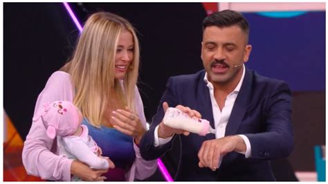 Felicissima Sera Diletta Leotta Fa Le Prove Da Mamma