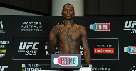 Ufc 305 Weigh In Results Dricus Du Plessis Israel Adesanya On Point For Headliner 1 Fighter