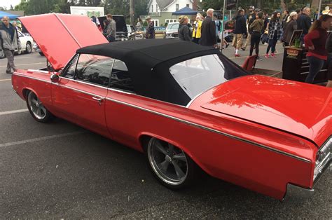 Seattle's Old Cars: 1964 Oldsmobile Cutlass 442 convertible