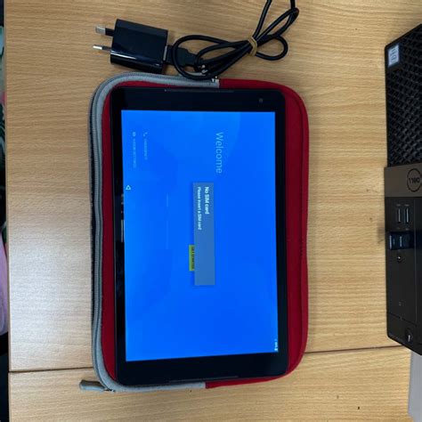 Telstra Tablet Model 9026s With Soft Case And Chargers