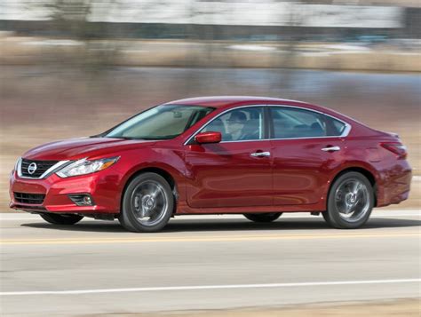 2018 Nissan Altima Review Pricing And Specs