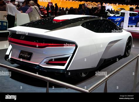 Fuel Cell Electric Vehicle Hi Res Stock Photography And Images Alamy