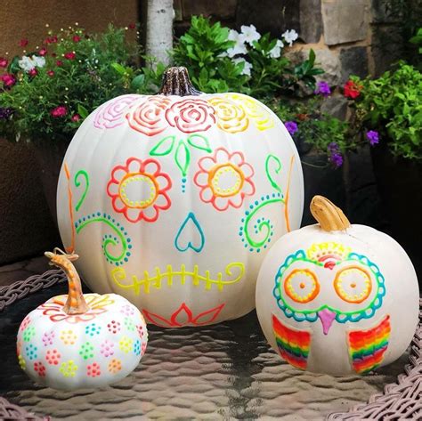 Paint Pumpkins With Glow In The Dark Paint It Will Pretty During The