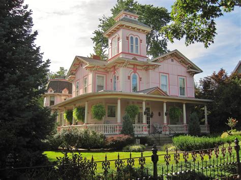 Victorian Houses: Photo