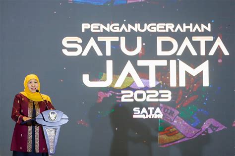 Saat Sata Jatim Award Gubernur Khofifah Sebut Integrasi Data Jadi