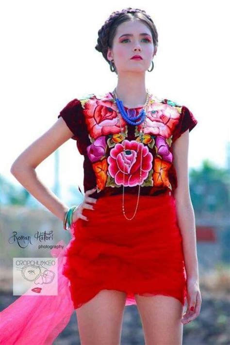 Moda Oaxaquena Moda Telas Indigenas En 2019 Ropa Mexicana Moda Mexicana Y Vestuario Mexicano