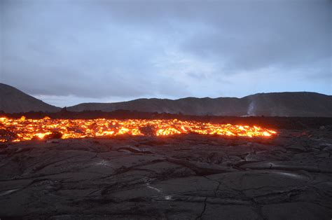 Éruption Express à Geldingadalur Islande avec S Chermette 80 Jours