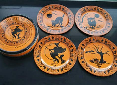 Vintage Tin Halloween Plates Halloween Plates Halloween Dishes