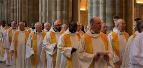 Les prêtres L Eglise Catholique à Reims et dans les Ardennes