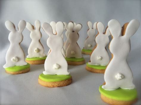 Bunny Cookies Standing Up And Looking At A Focal Point Cookie Cutter