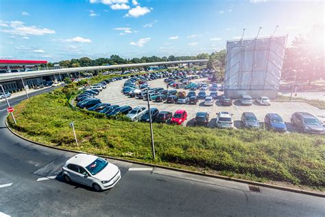 Parken Am Flughafen So Spart Ihr Viel Geld Urlaubsguru De