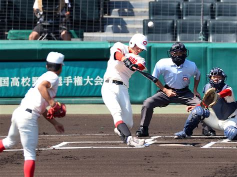 【甲子園】智弁和歌山・宮坂、開始直後の初球二塁打が与えた衝撃／田村藤夫 高校野球夏の甲子園写真ニュース 日刊スポーツ