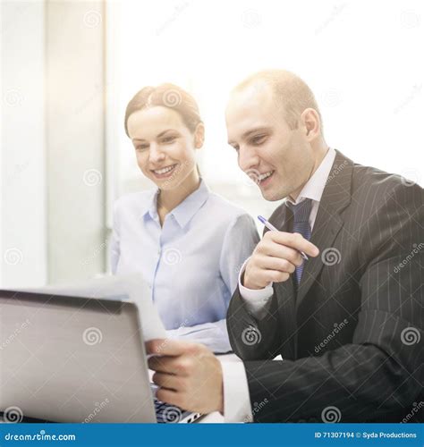 Businessman And Businesswoman Having Discussion Stock Photo Image Of