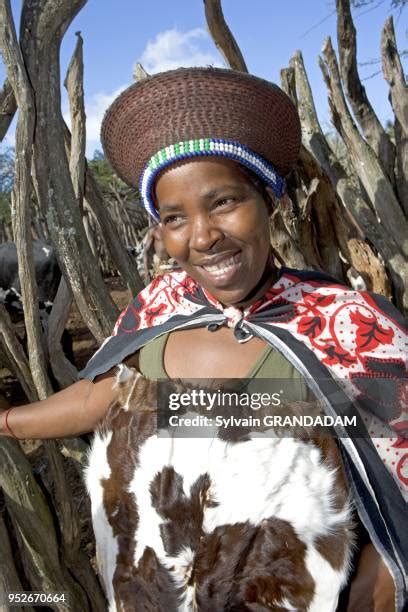 656 Zulu Wife Stock Photos, High-Res Pictures, and Images - Getty Images