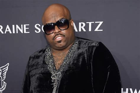 CeeLo Green Injured After Cell Phone Explodes In His Face, Twitter Reacts [VIDEO]