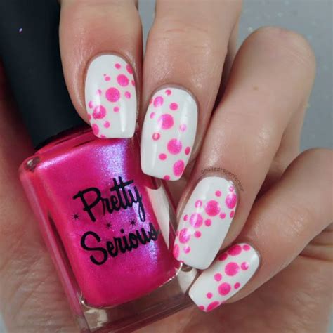 17 Gorgeous Hot Pink Nail Art Ideas For Summer Days