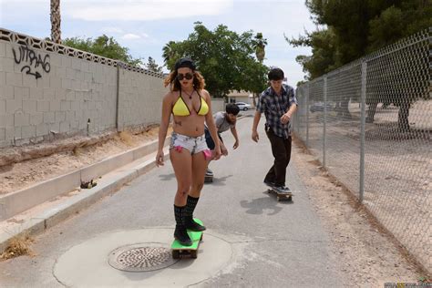 Keisha Grey Boardwalk Boarding Boobies Porn Pic