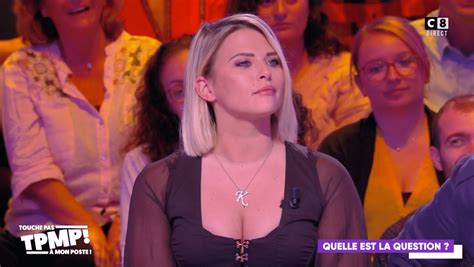 Kelly Vedovelli Seins Nus Et Ultra Sexy La Chroniqueuse De Tpmp Fait