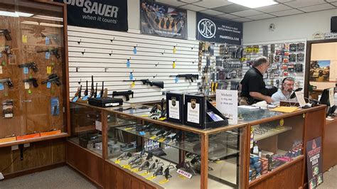 ‘its Insanity Savannah Gun Shop Sees Empty Shelves Amid Coronavirus