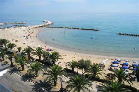 Spiaggia Di Martinsicuro Abruzzo Spiagge Italiane Su Trovaspiagge