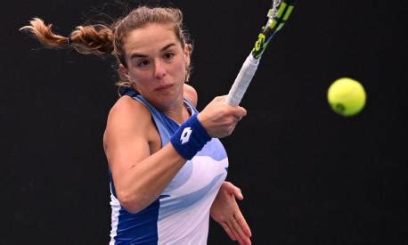 Bronzetti Vince A Rabat Il Primo Titolo Wta Gazzetta It