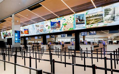 Ewr Airport Massive Signage Modernisierung Invidis