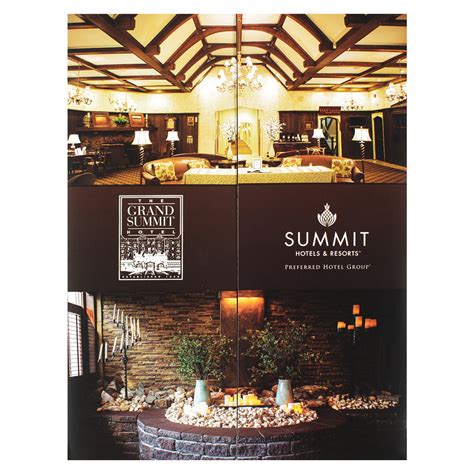 Custom Printed Center Pocket Gatefold Presentation Folder