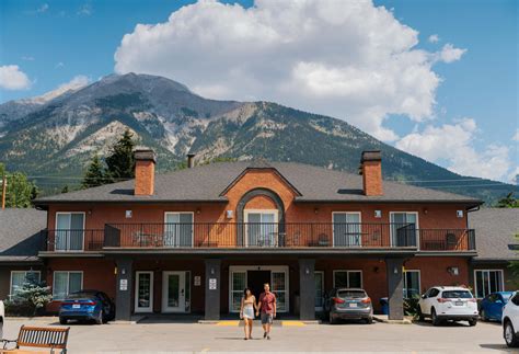 Visiting Canmore, Alberta, Canada | Basecamp Resorts