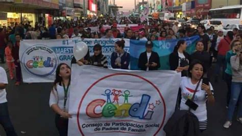 Marchan padres de niños Cendi ABC Noticias