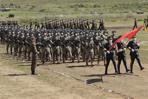 Em meio a tensões o Ocidente Rússia inicia exercícios militares de