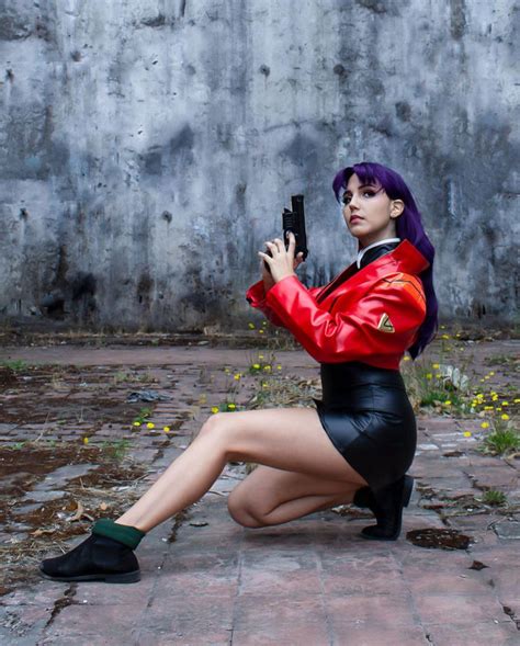 Evangelion This Misato Cosplay Shows That The Head Of Nerv Is Ready For Action Pledge Times