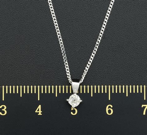 18ct Single Stone Diamond Pendant And Chain Britannia Jewellery