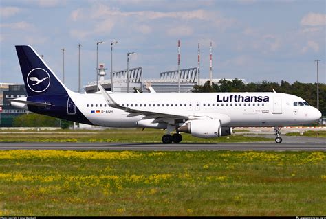 D Aiuh Lufthansa Airbus A Wl Photo By Linus Wambach Id