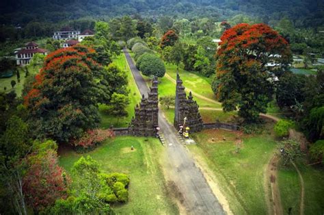 West Instagram Tour Handara Gate Adventour Bali