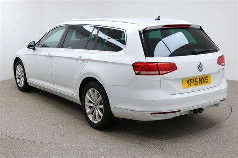 Used 2015 White Volkswagen Passat Estate 2 0 Se Business Tdi Bluemotion Technology 5d 148 Bhp