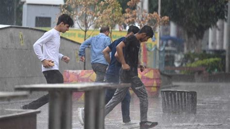 Rain Lashes Parts Of National Capital Brings Relief From Heatwave